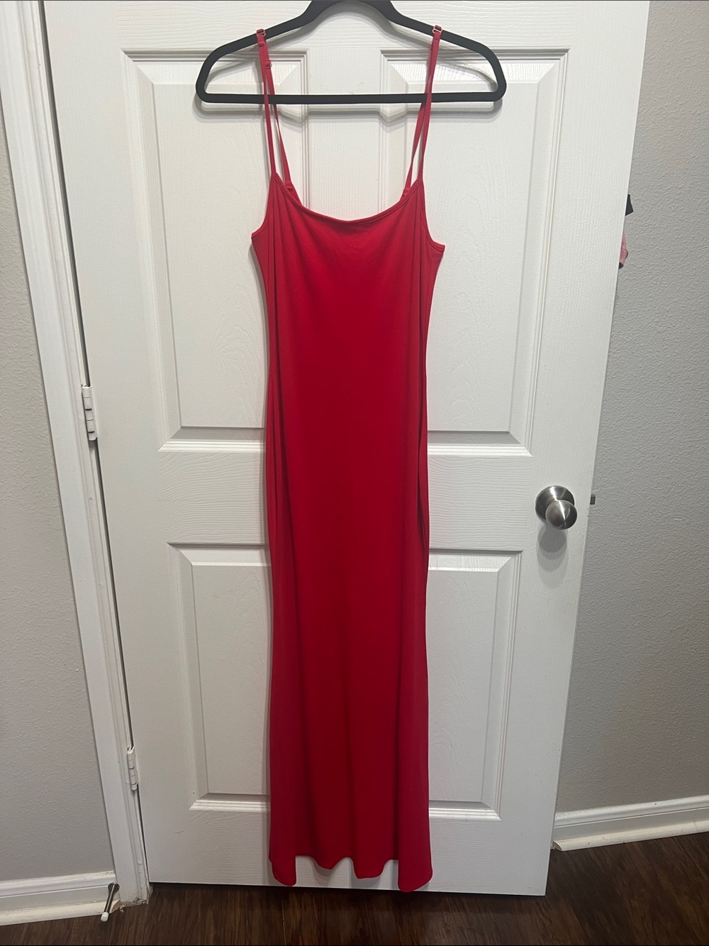 ReoRia Red Spaghetti-Strap Maxi Slip Dress